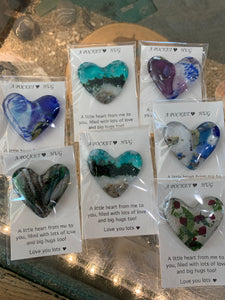POCKET HUG BLOWN GLASS HEART