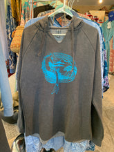 Load image into Gallery viewer, CALIFORNIA WAVE PULLOVER HOODIE
